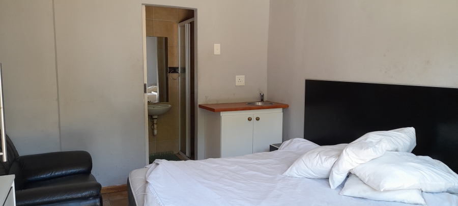 6 Bedroom Property for Sale in Sanddrift Western Cape